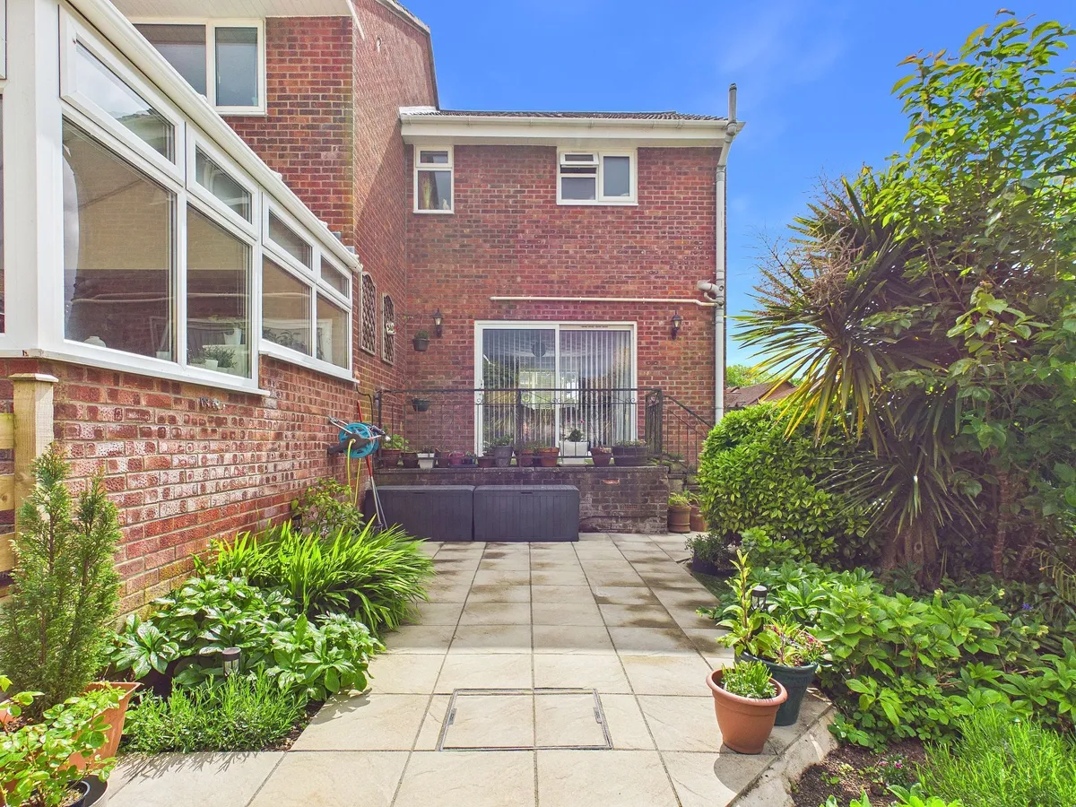 Rutland Close, Barry, CF62