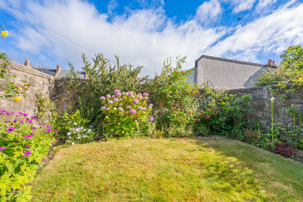88 Comiston Drive, Morningside, Edinburgh, EH10 5QT Image 2