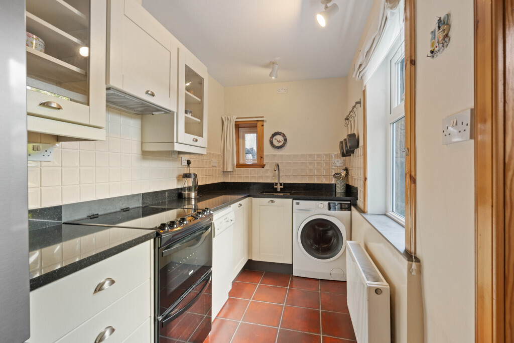 88 Comiston Drive, Morningside, Edinburgh, EH10 5QT Image 10