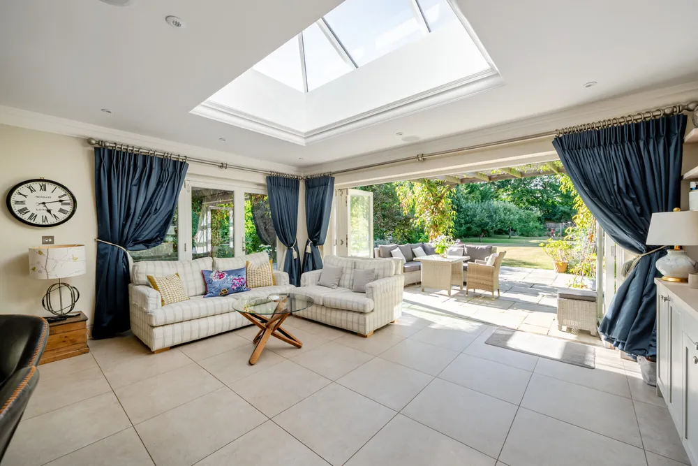 Sandlands Grove, Walton-On-The-Hill, KT20
