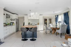 Sandlands Grove, Walton-On-The-Hill, KT20 photo 4