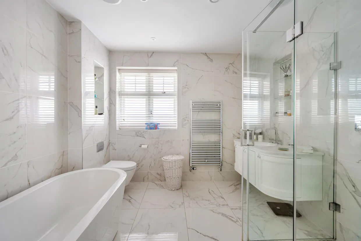 Sandlands Grove, Walton-On-The-Hill, KT20 photo 14