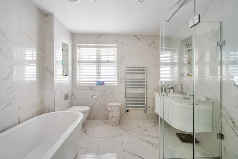 Sandlands Grove, Walton-On-The-Hill, KT20 photo 14