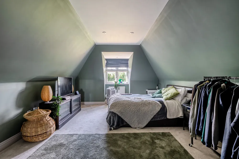 Sandlands Grove, Walton-On-The-Hill, KT20
