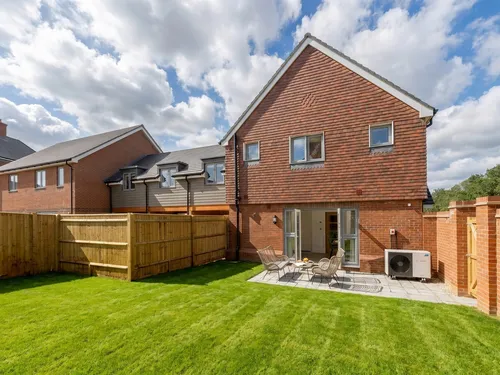 Brockhills Lane, New Miltonphoto