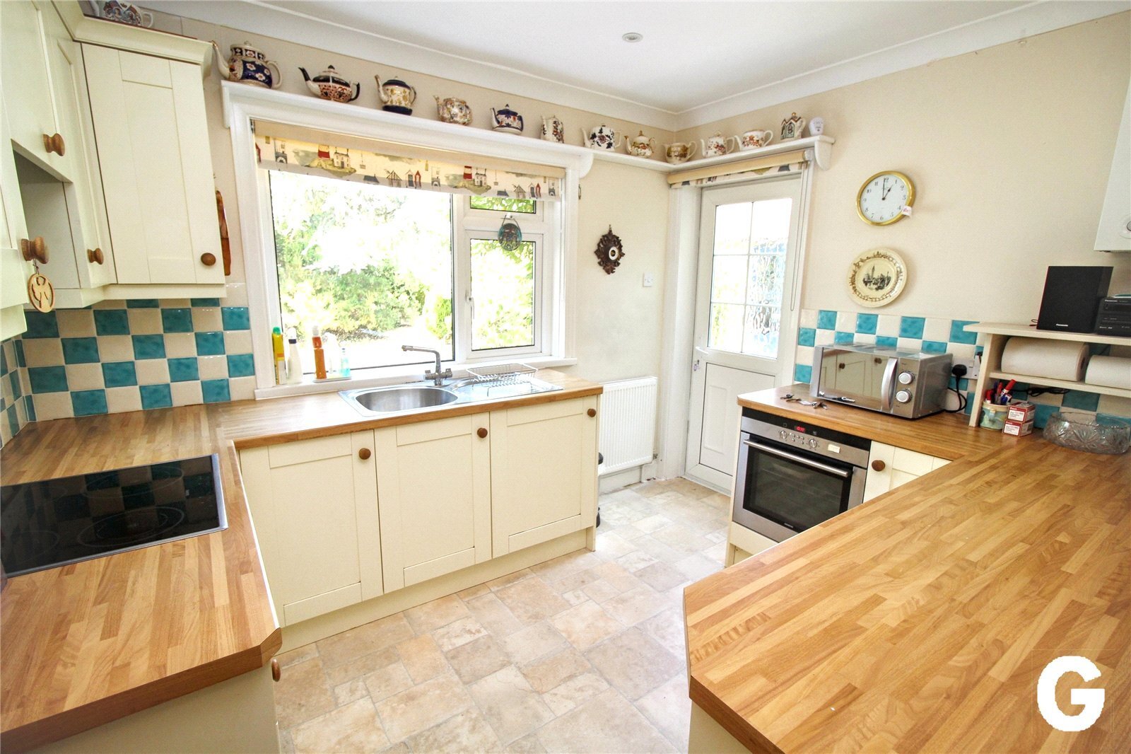 Fairlie Park, Ringwood, Hampshire, BH24 Image 4