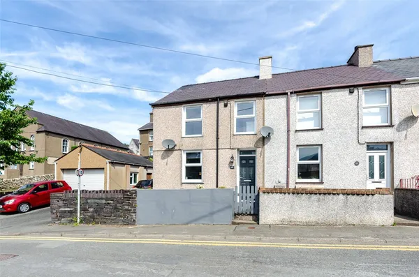 Bryncelyn Road, Talysarn, Caernarfon, Gwynedd, LL54