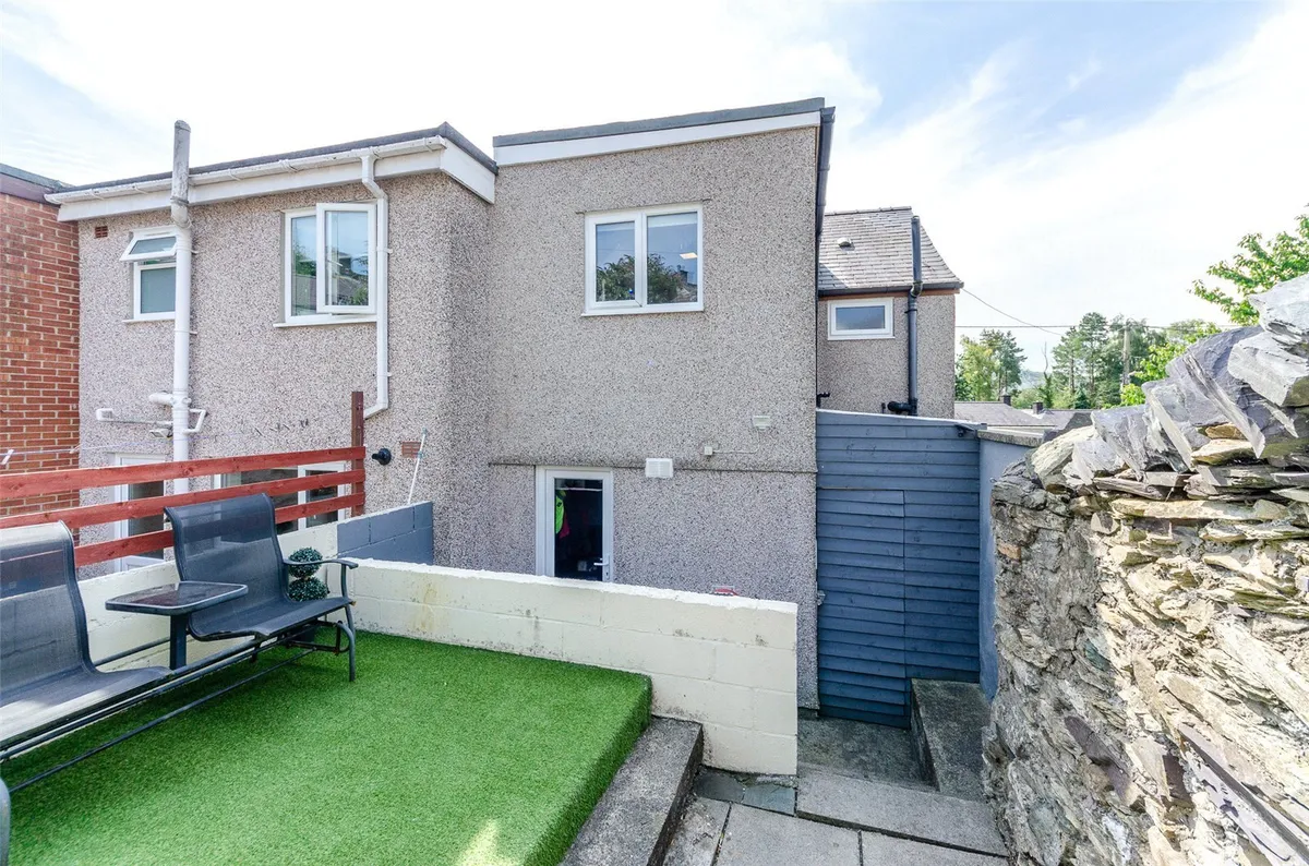 Bryncelyn Road, Talysarn, Caernarfon, Gwynedd, LL54