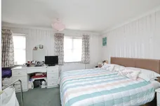 Cherry Hills, Watford