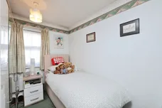 Cherry Hills, Watford