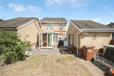 Cherry Hills, Watford