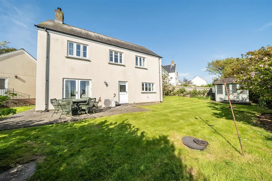 Property Image 12