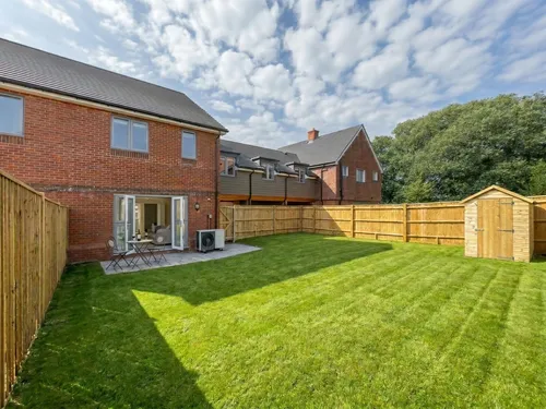 Brockhills Lane, New Miltonphoto