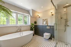 Upper Hale Road, Farnham, GU9 photo 18