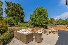 Upper Hale Road, Farnham, GU9 photo 24