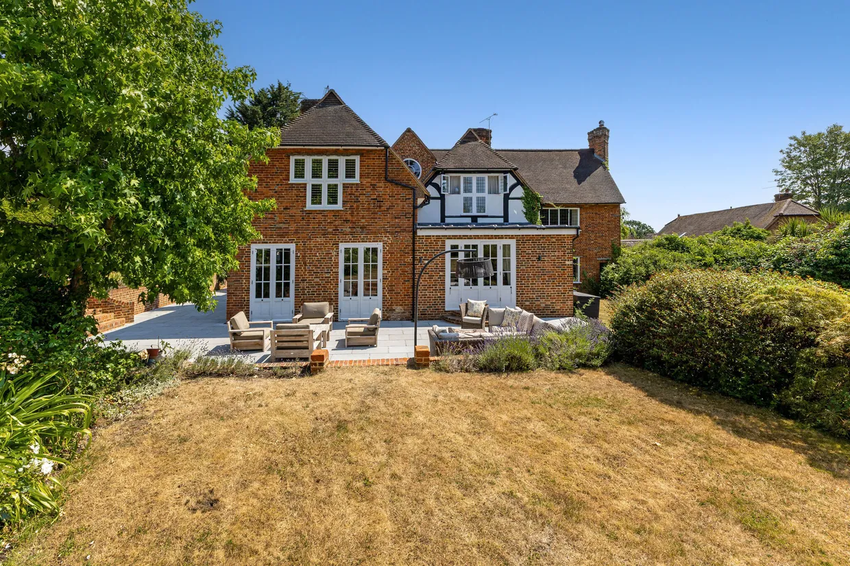 Upper Hale Road, Farnham, GU9 photo 30