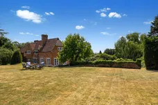 Upper Hale Road, Farnham, GU9 photo 31