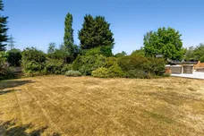 Upper Hale Road, Farnham, GU9 photo 32