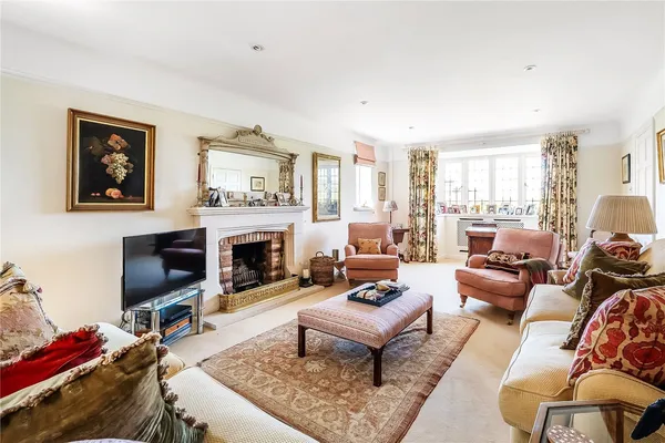 Ladyegate Road, Dorking, RH5 photo 2