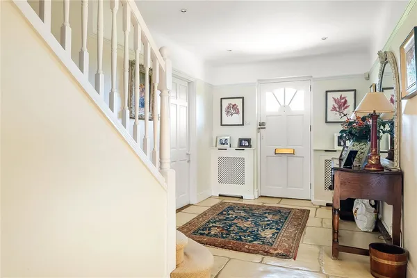 Ladyegate Road, Dorking, RH5 photo 9