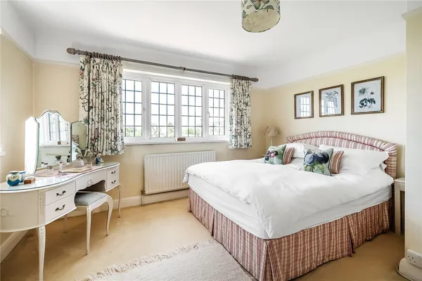 Ladyegate Road, Dorking, RH5 photo 15