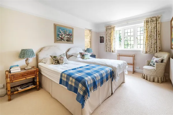 Ladyegate Road, Dorking, RH5 photo 18