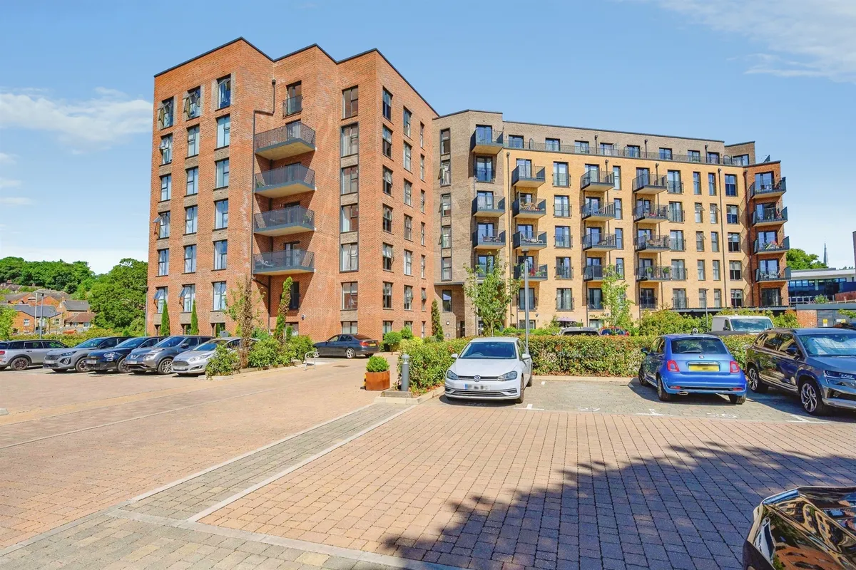 Dacorum Way, Hemel Hempstead