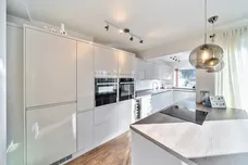 Godstone Road Caterham CR3 photo 1
