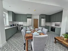 Park Avenue Hounslow TW3 photo 3