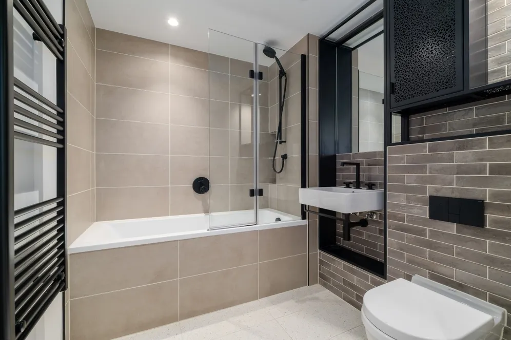 Hemlock Street, E14 photo 6