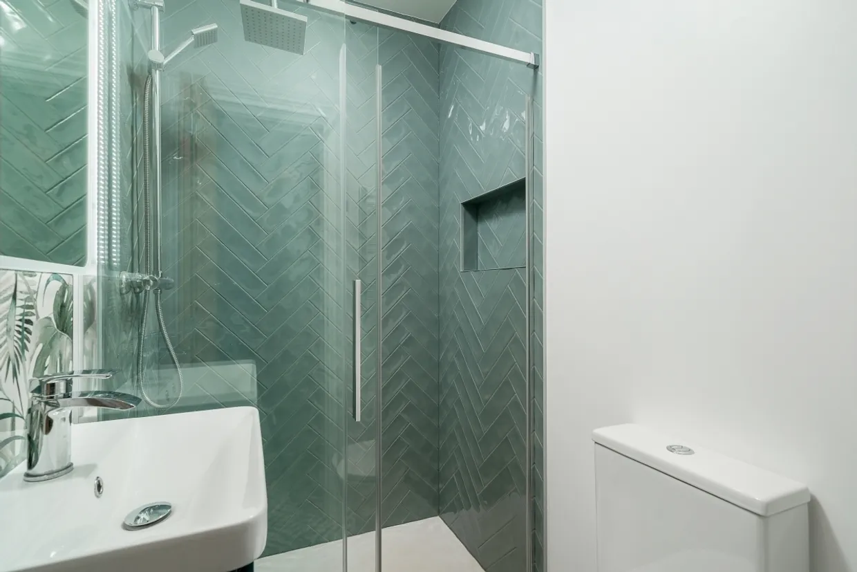 Park Avenue Hounslow TW3 photo 6