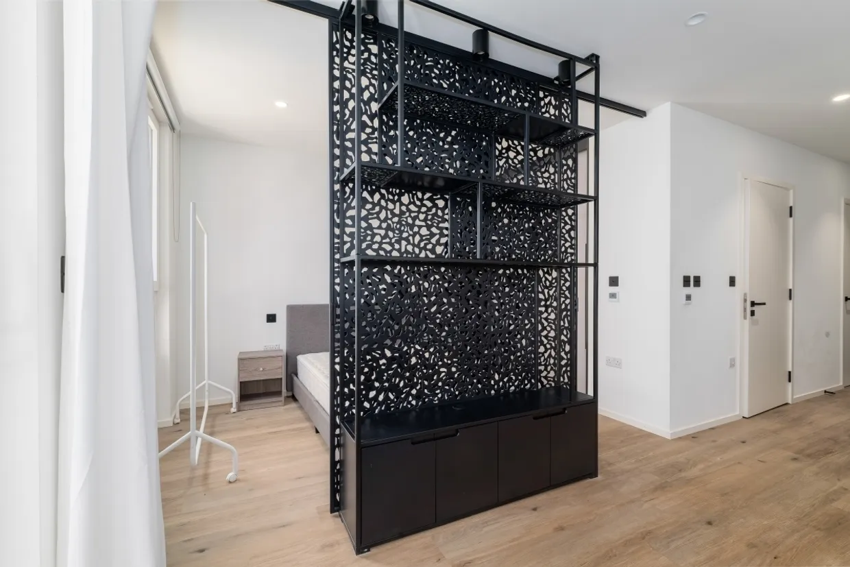 Hemlock Street, E14 photo 8