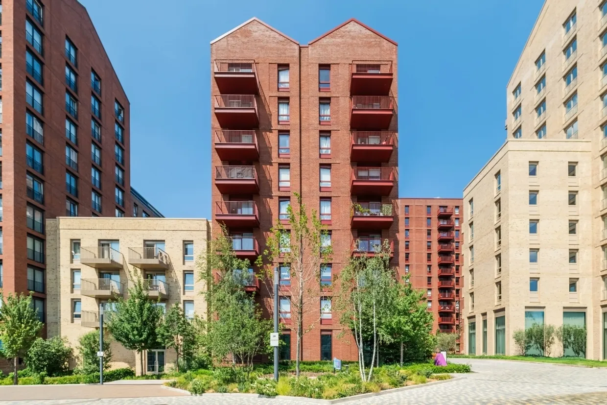 Hemlock Street, E14 photo 12