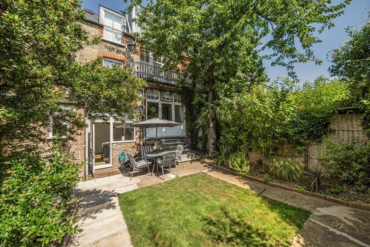 Fairfield Gardens London N8 photo 10