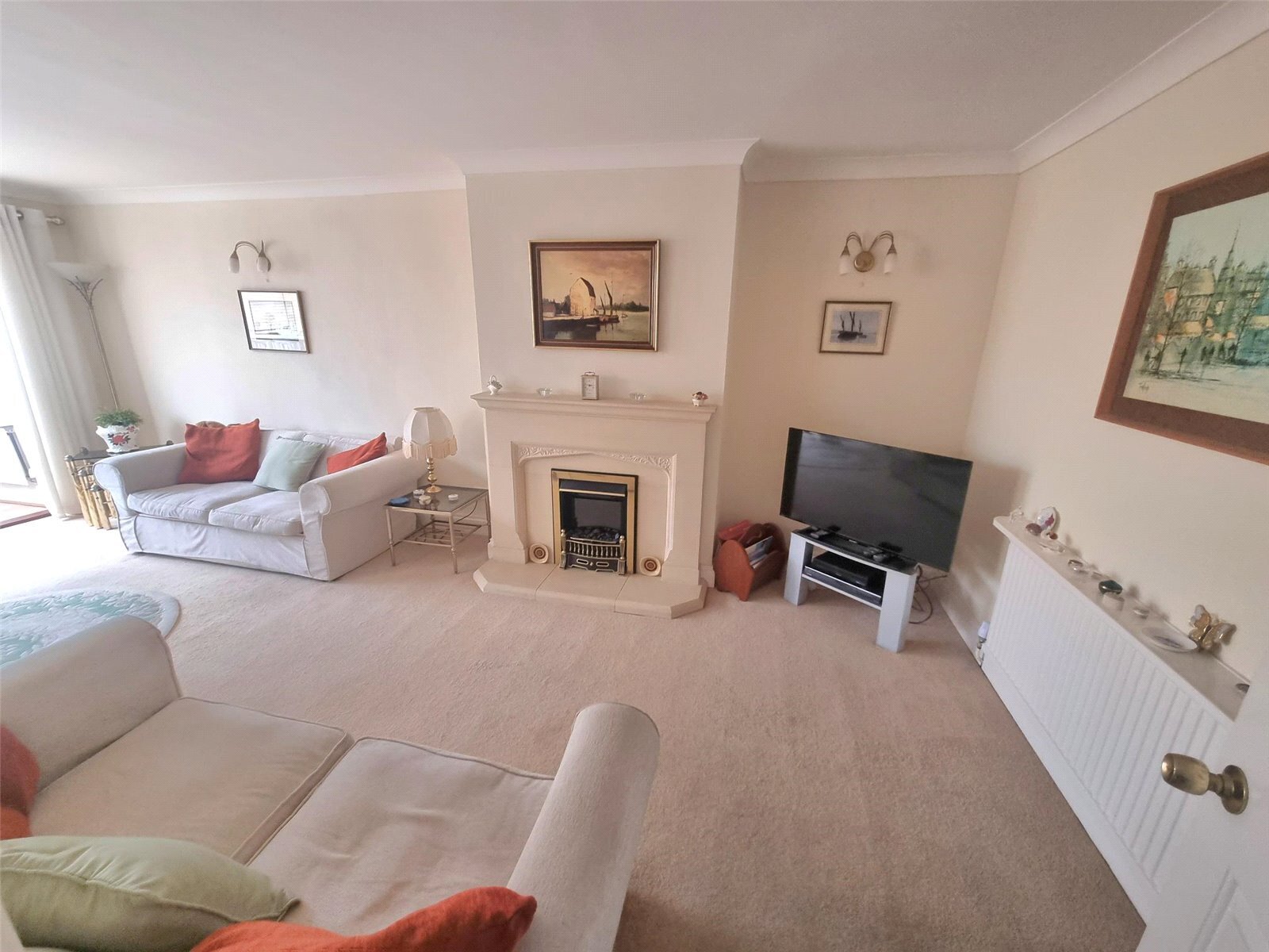 Exmouth Drive, Rayleigh, Essex, SS6 Image 2