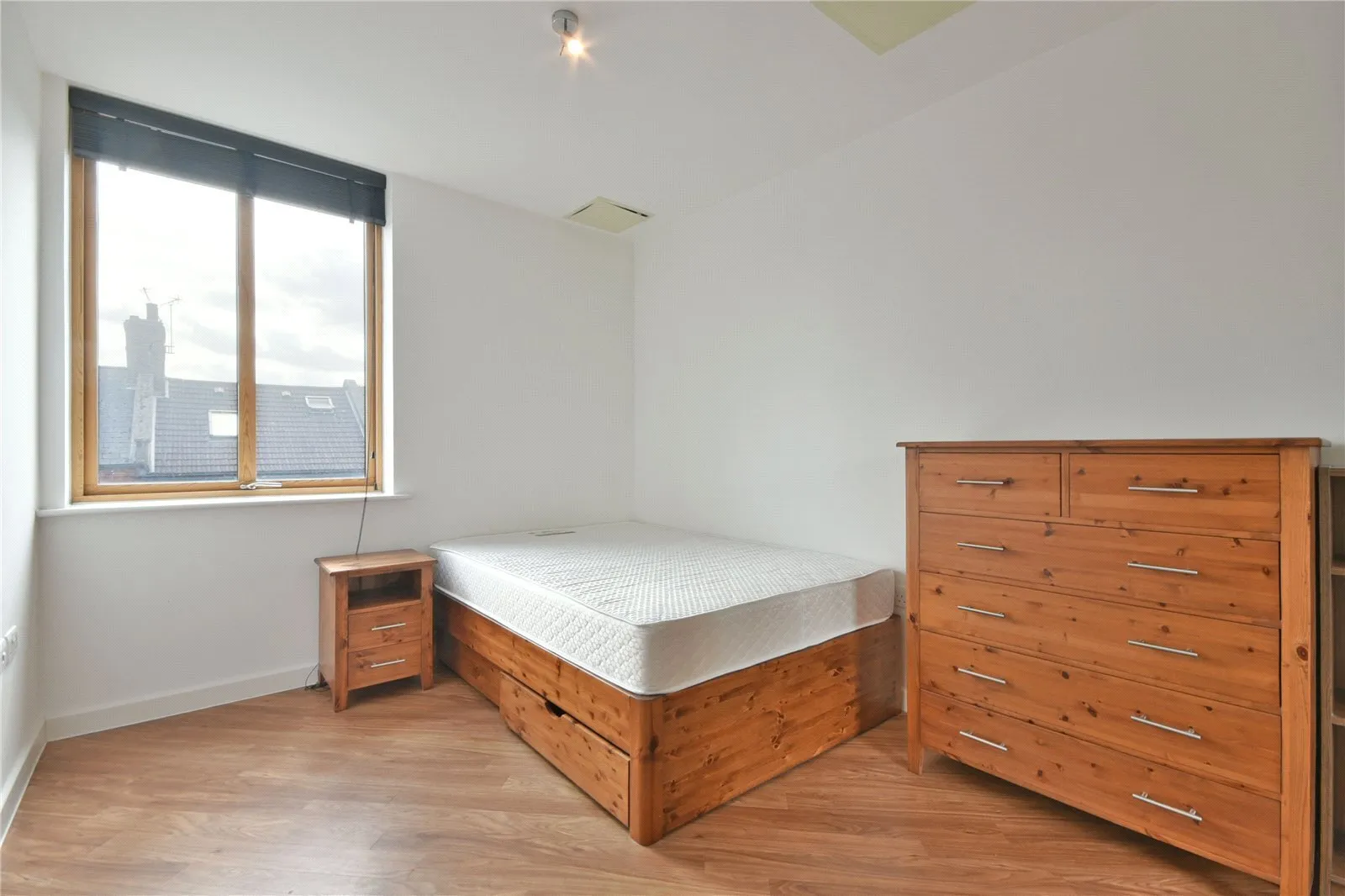 Glengall Road, Kilburn, London, NW6
