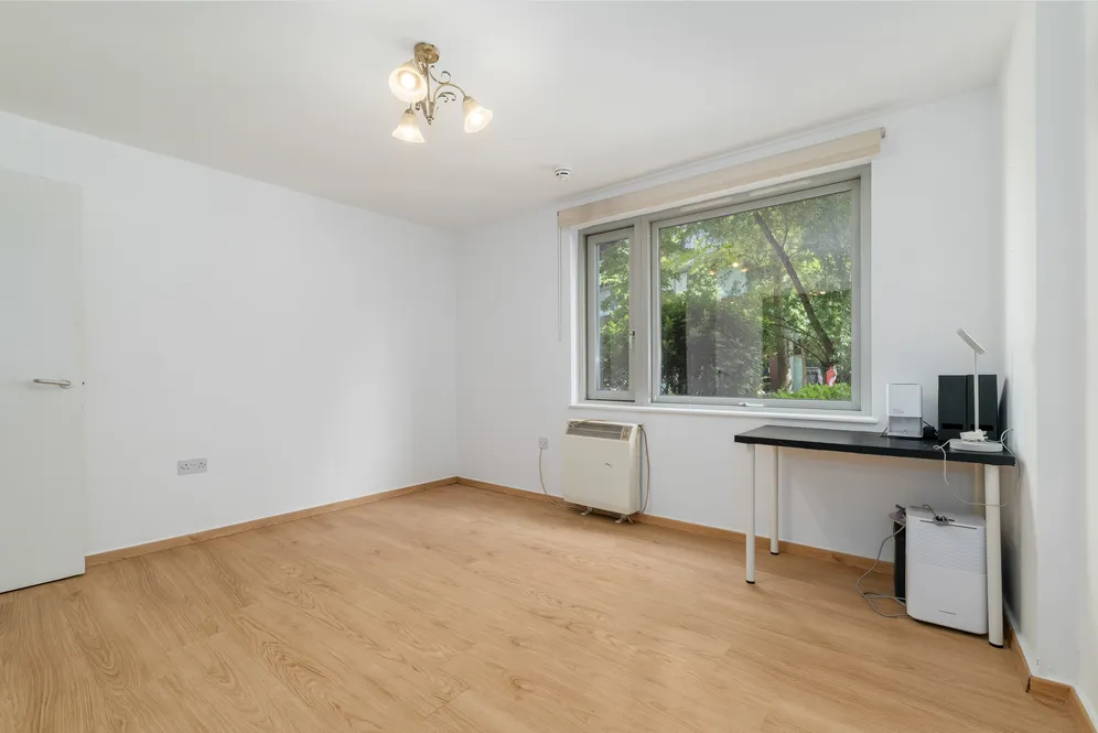 Blackwall Way, London, E14 photo 2