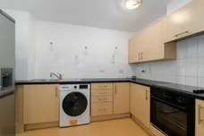 Blackwall Way, London, E14 photo 3