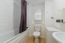 Blackwall Way, London, E14 photo 6