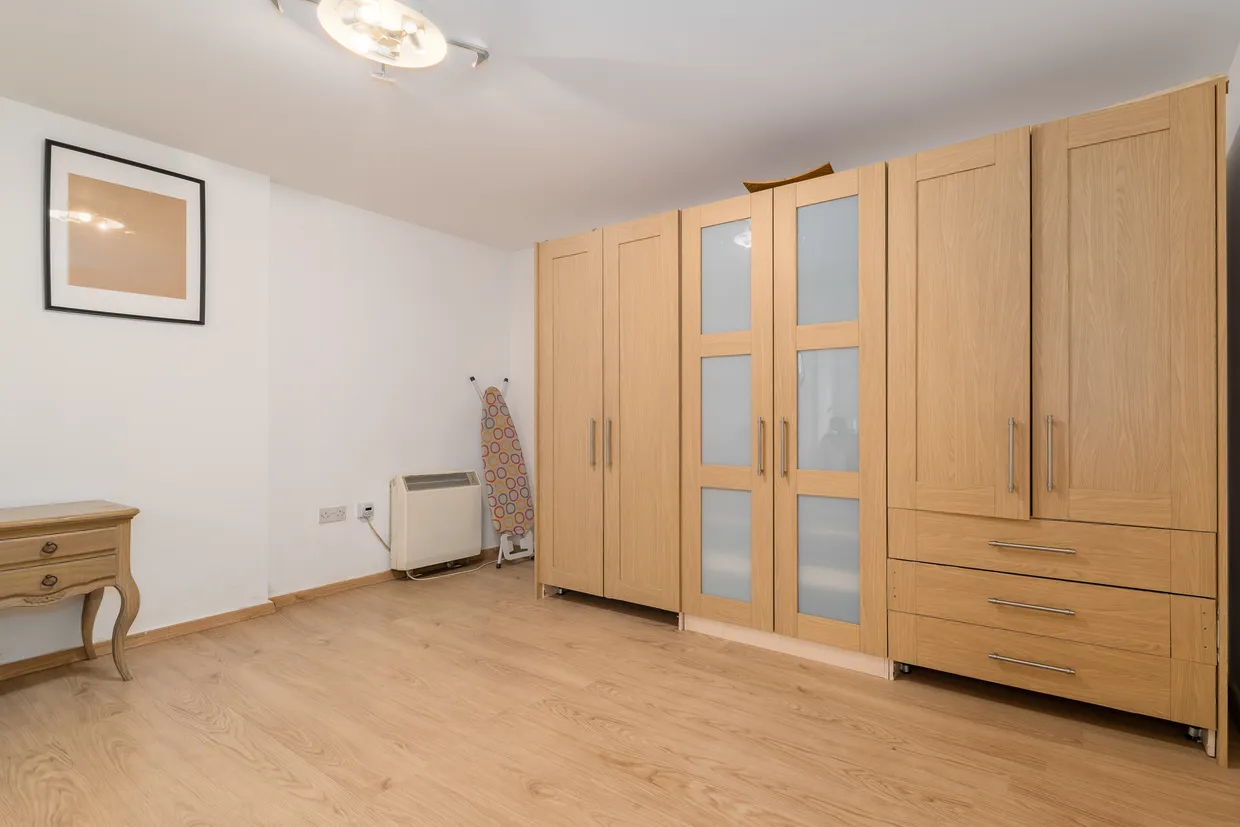 Blackwall Way, London, E14 photo 11