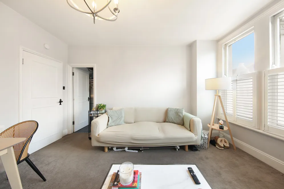 Edgeley Road, London, SW4 photo 8