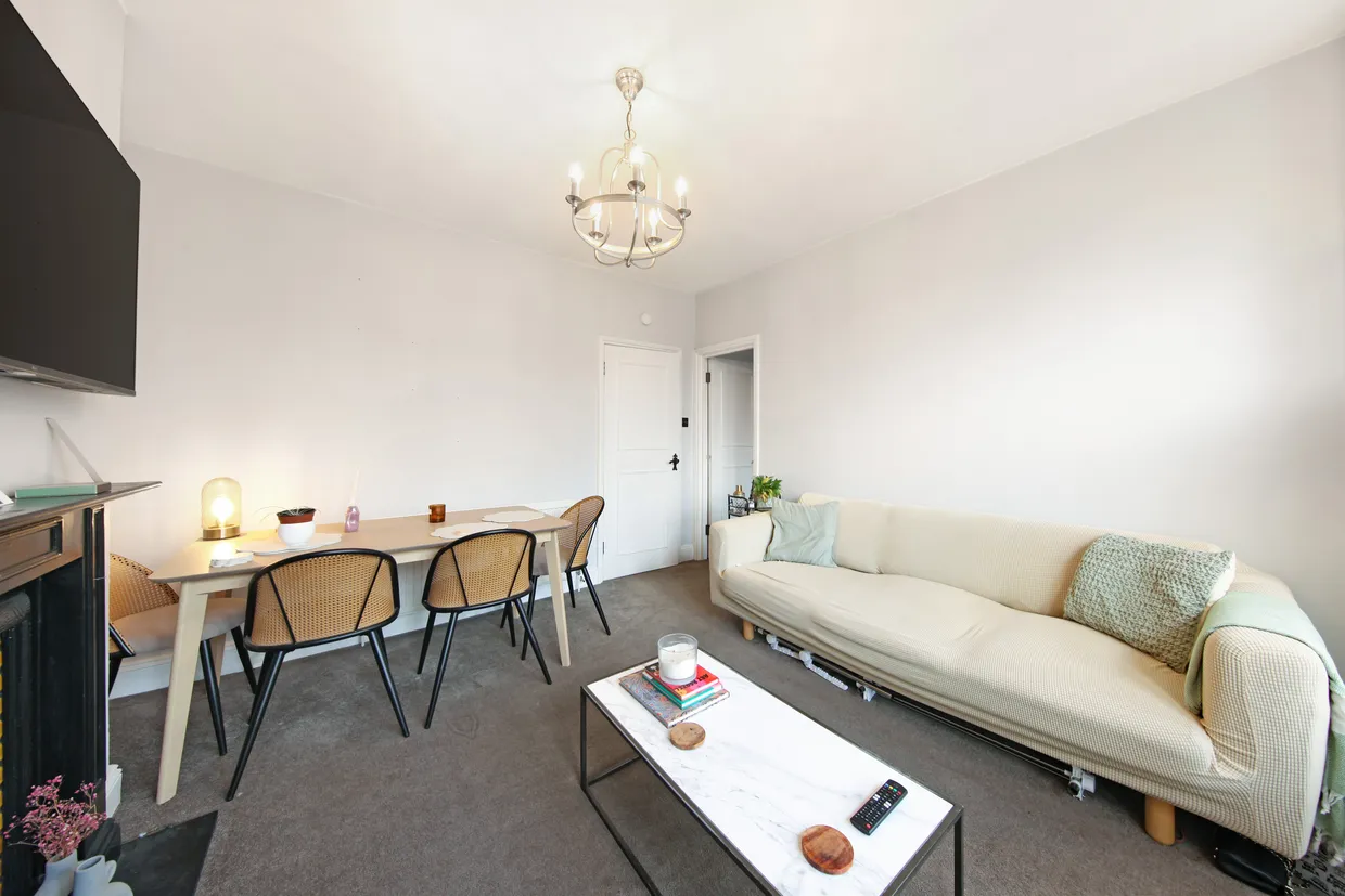 Edgeley Road, London, SW4 photo 11
