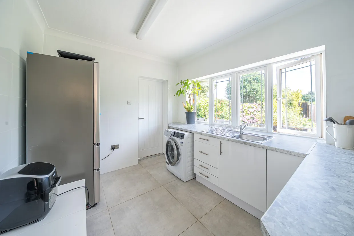 Great Amwell, Ware, SG12 photo 6