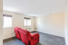Lahnstein Court, Kettering