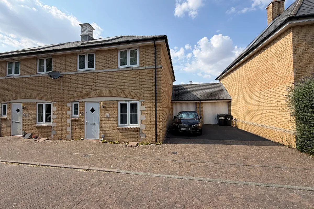 Woodbury Rise, SALISBURY