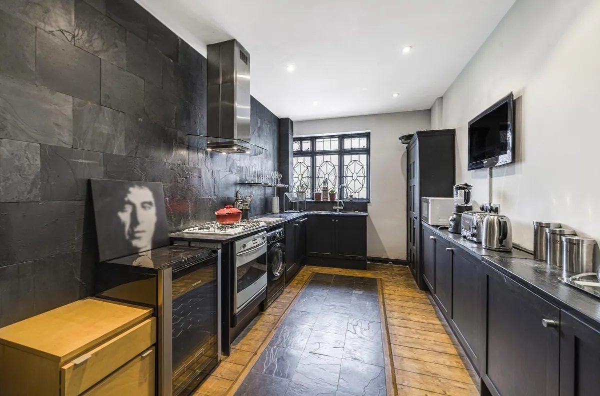 Aylestone Avenue, London, NW6