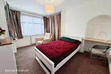 Shelson Avenue, Feltham