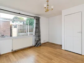 Woolsington Close, Nottingham thumb 3