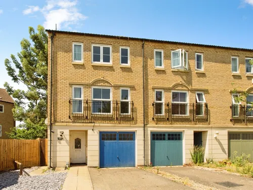 Merivale Way, Elyphoto
