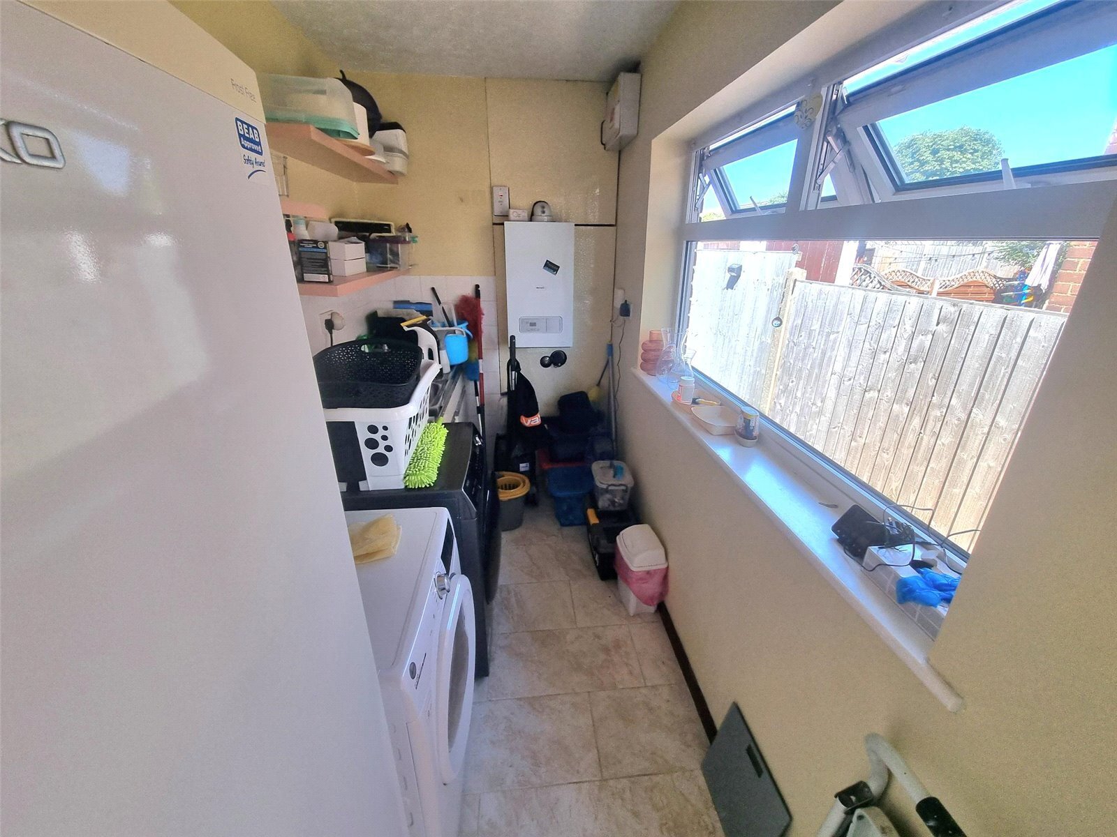 Sutton Court Drive, Rochford, Essex, SS4 Image 8